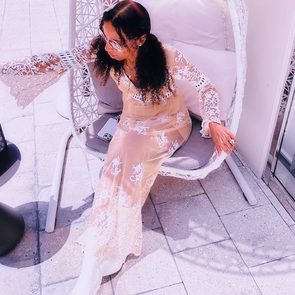 Crochet Lace Maxi Dress - Picture 6 of 9